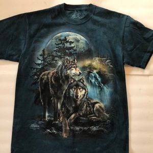 Mens t-shirt wolves with waterfall The Mountain M